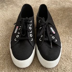 Black platform superga sneaker